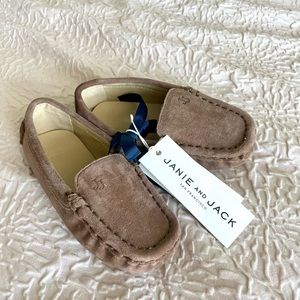 Janie and jack size 6 tan SUEDE DRIVING SHOE loafer